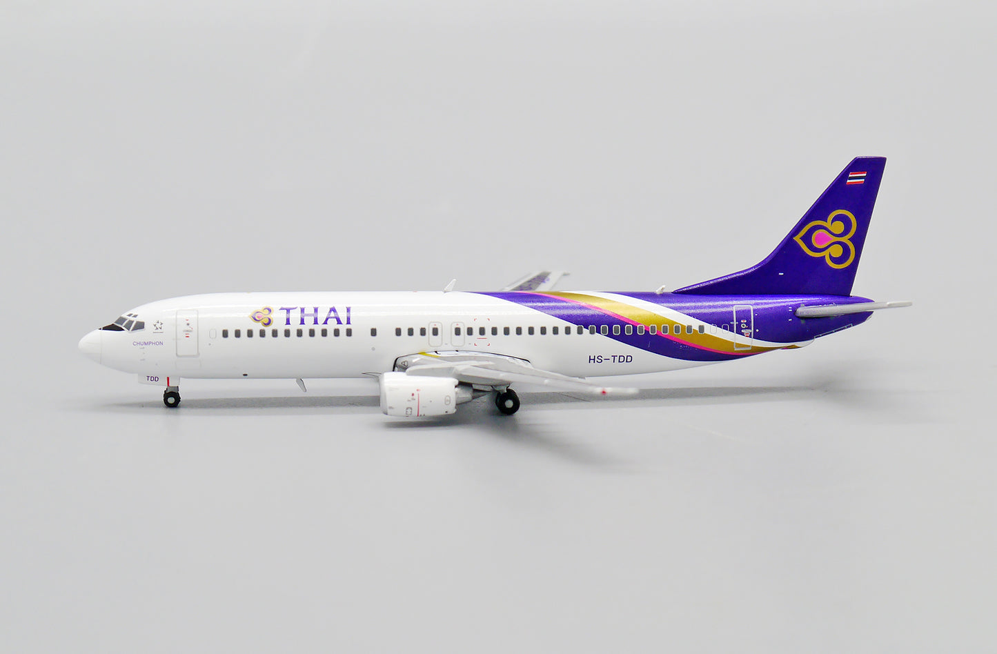 JC WINGS B737-400 THAI AIRWAYS REG: HS-TDD
