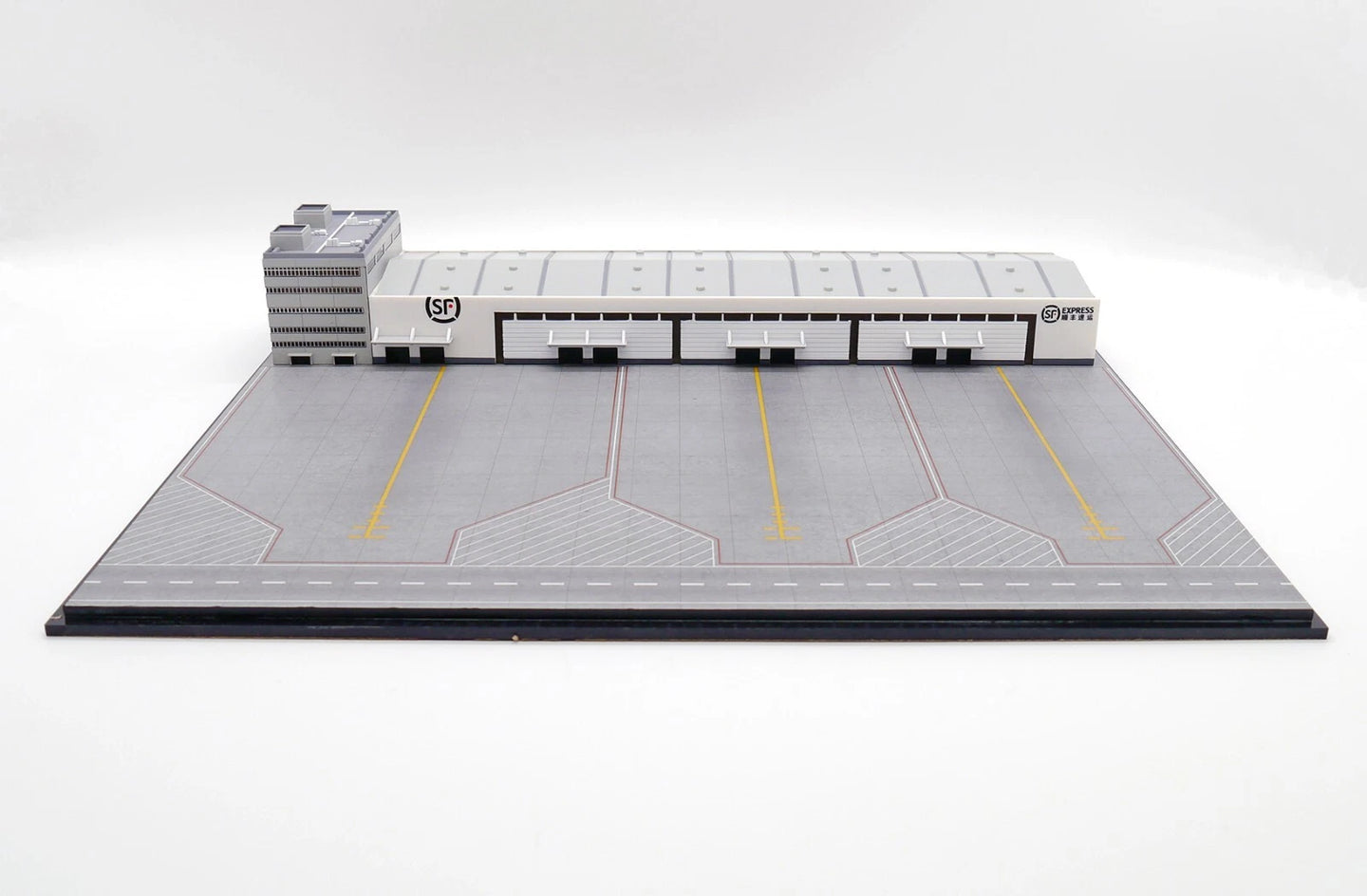 JCWINGS SF AIRLINES PACKAGE WAREHOUSE & OFFICE SET