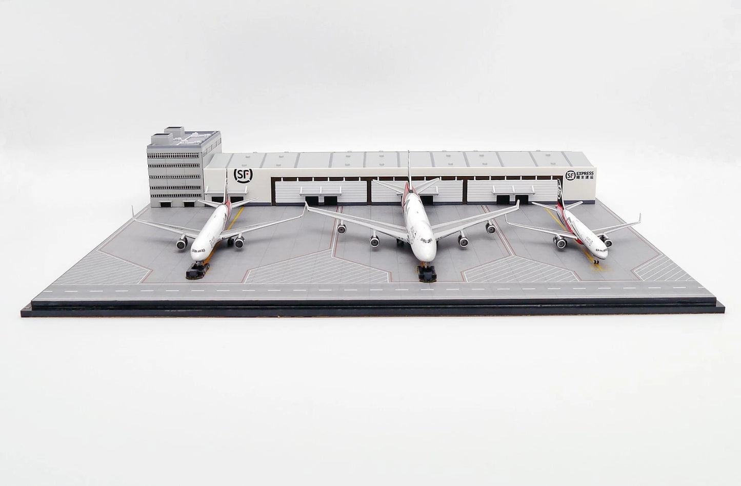 JCWINGS SF AIRLINES PACKAGE WAREHOUSE & OFFICE SET