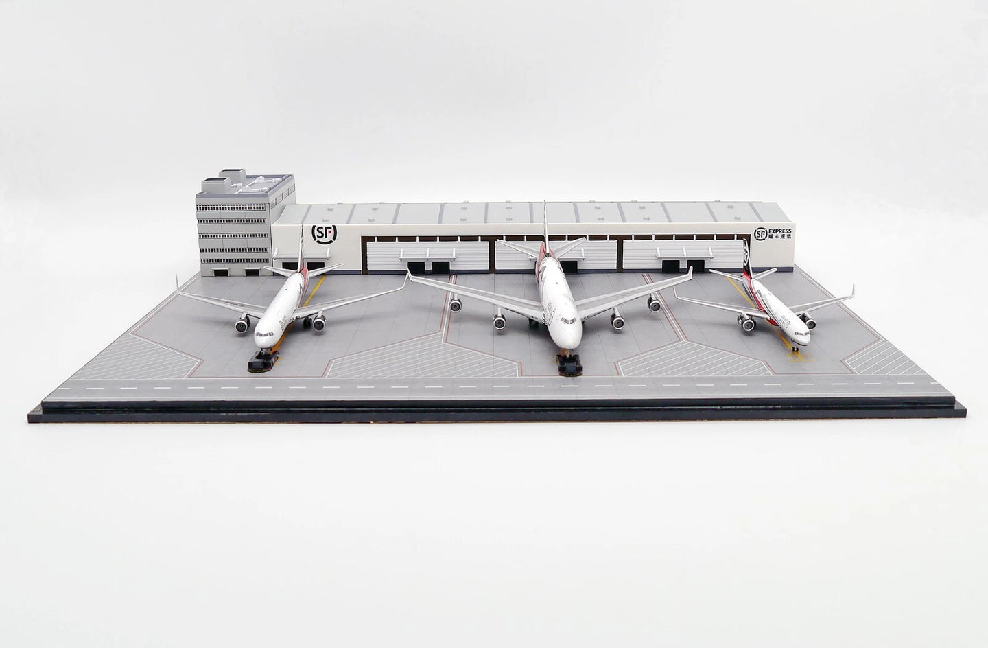 JCWINGS SF AIRLINES PACKAGE WAREHOUSE & OFFICE SET