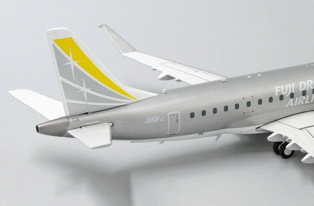 JC WINGS EMBRAER 170-200STD FUJI DREAM AIRLINES REG: JA10FJ