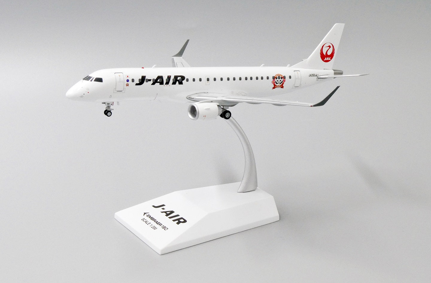 JC WINGS EMBRAER 190 J-AIR "NANKI-SHIRAHAMA AIRPORT 50TH ANNIVERSARY" REG: JA250J