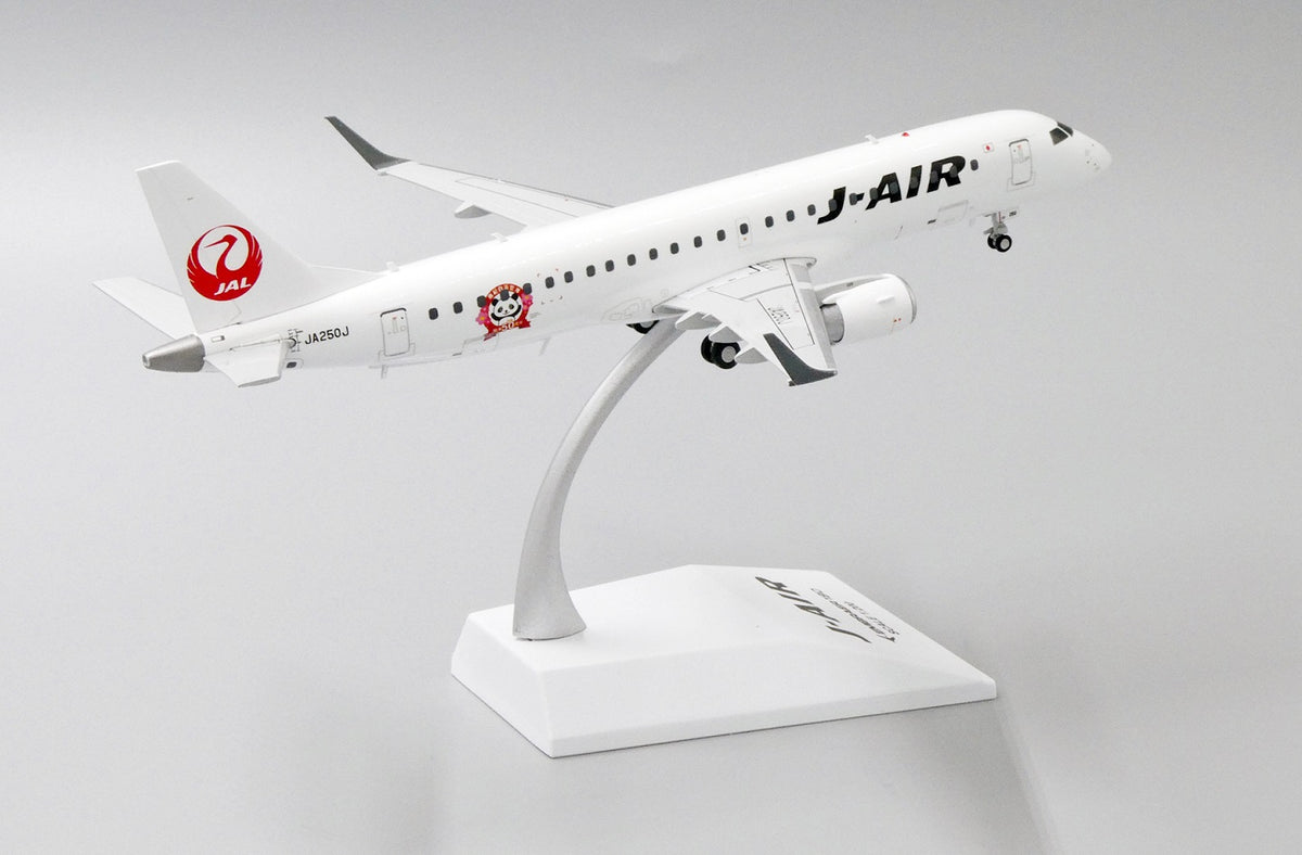 JC WINGS EMBRAER 190 J-AIR "NANKI-SHIRAHAMA AIRPORT 50TH ANNIVERSARY" REG: JA250J