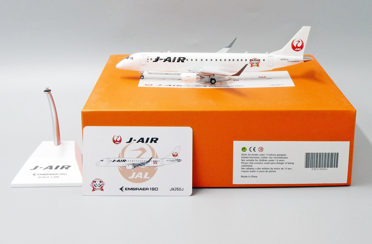 JC WINGS EMBRAER 190 J-AIR "NANKI-SHIRAHAMA AIRPORT 50TH ANNIVERSARY" REG: JA250J