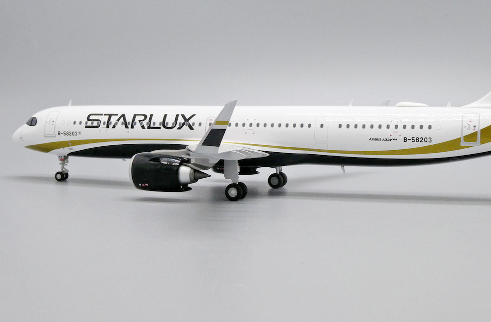 JCWINGS A321NEO STARLUX REG: B-58203