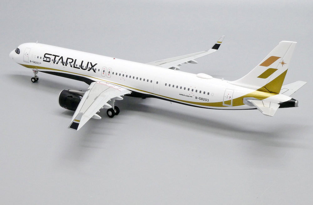 JCWINGS A321NEO STARLUX REG: B-58203