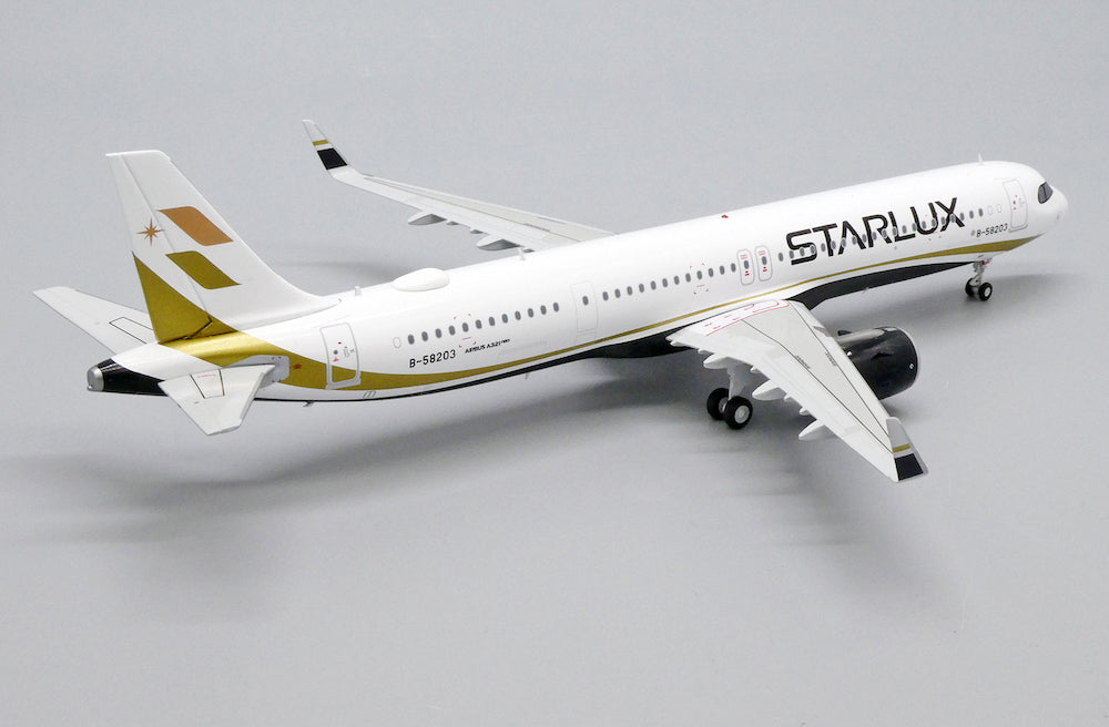 JCWINGS A321NEO STARLUX REG: B-58203