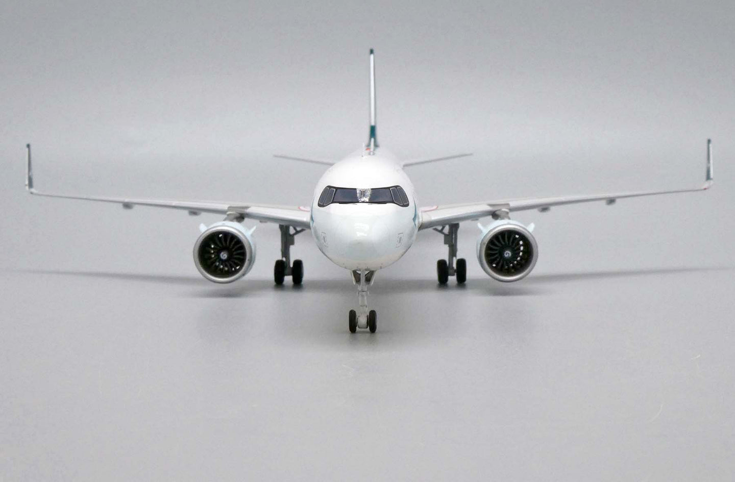 JC WINGS A321NEO CATHAY PACIFIC REG: B-HPD