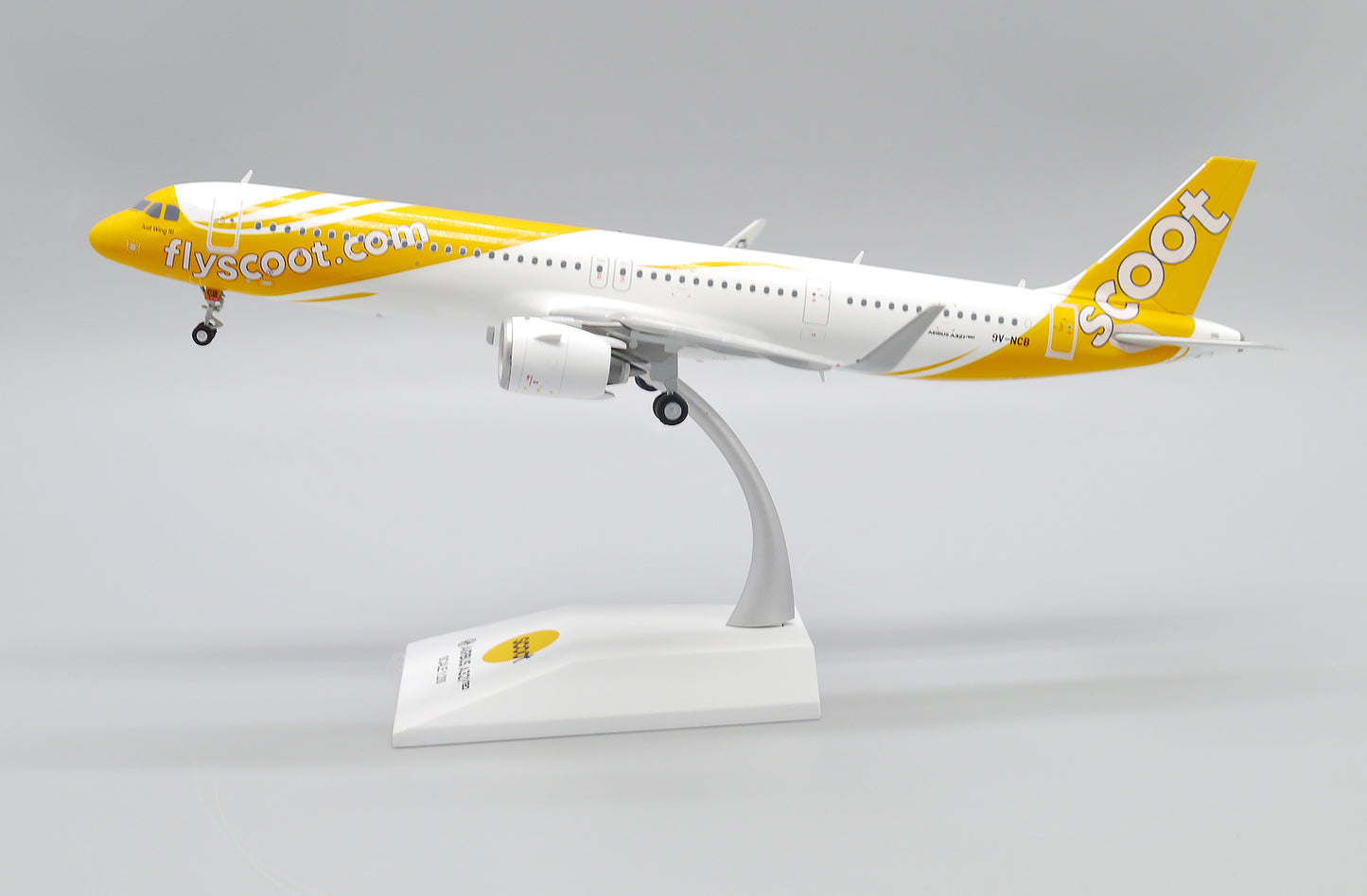 JC WINGS A321NEO SCOOT REG: 9V-NCB