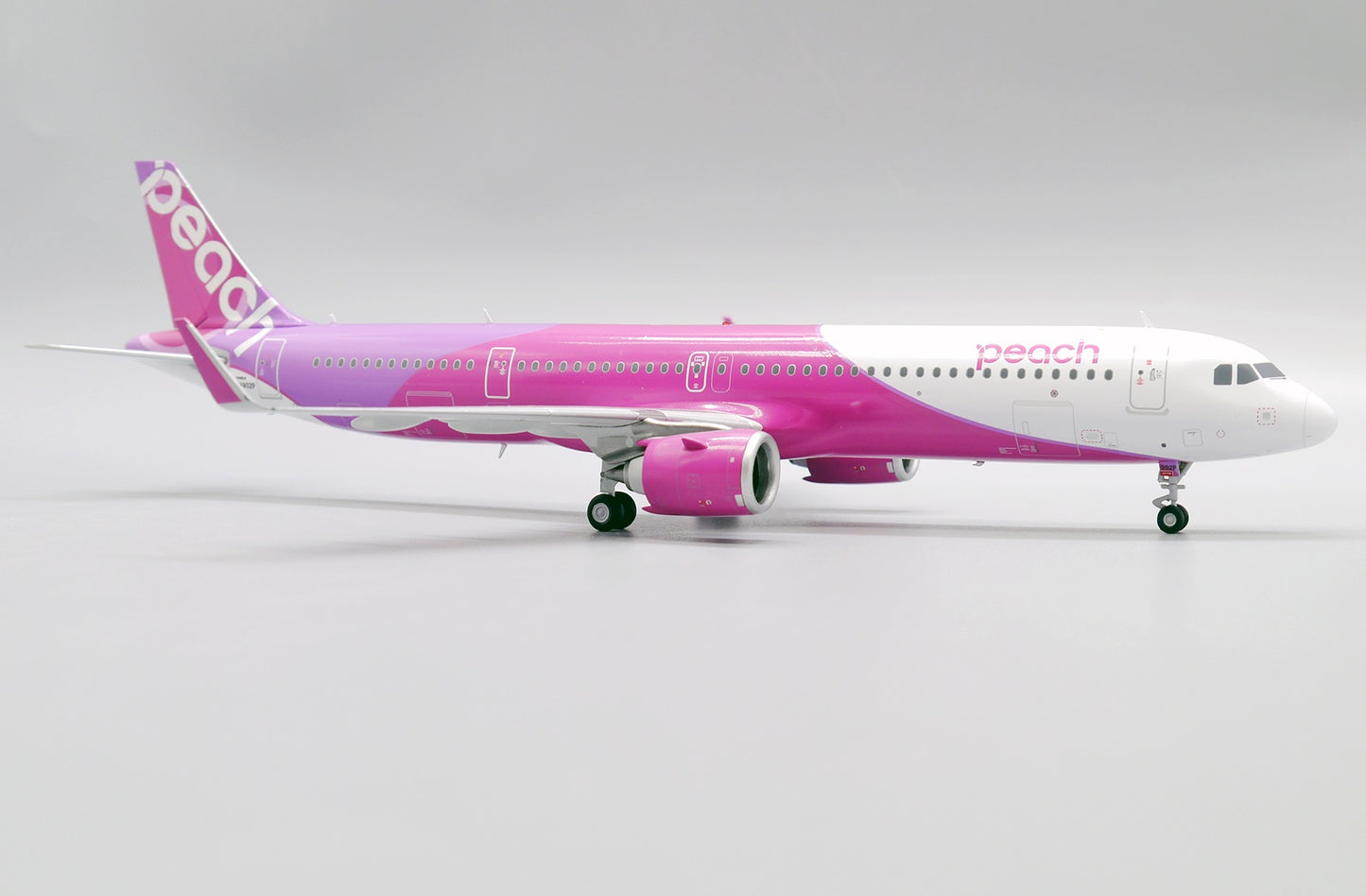 JCWINGS A321NEO PEACH REG: JA902P