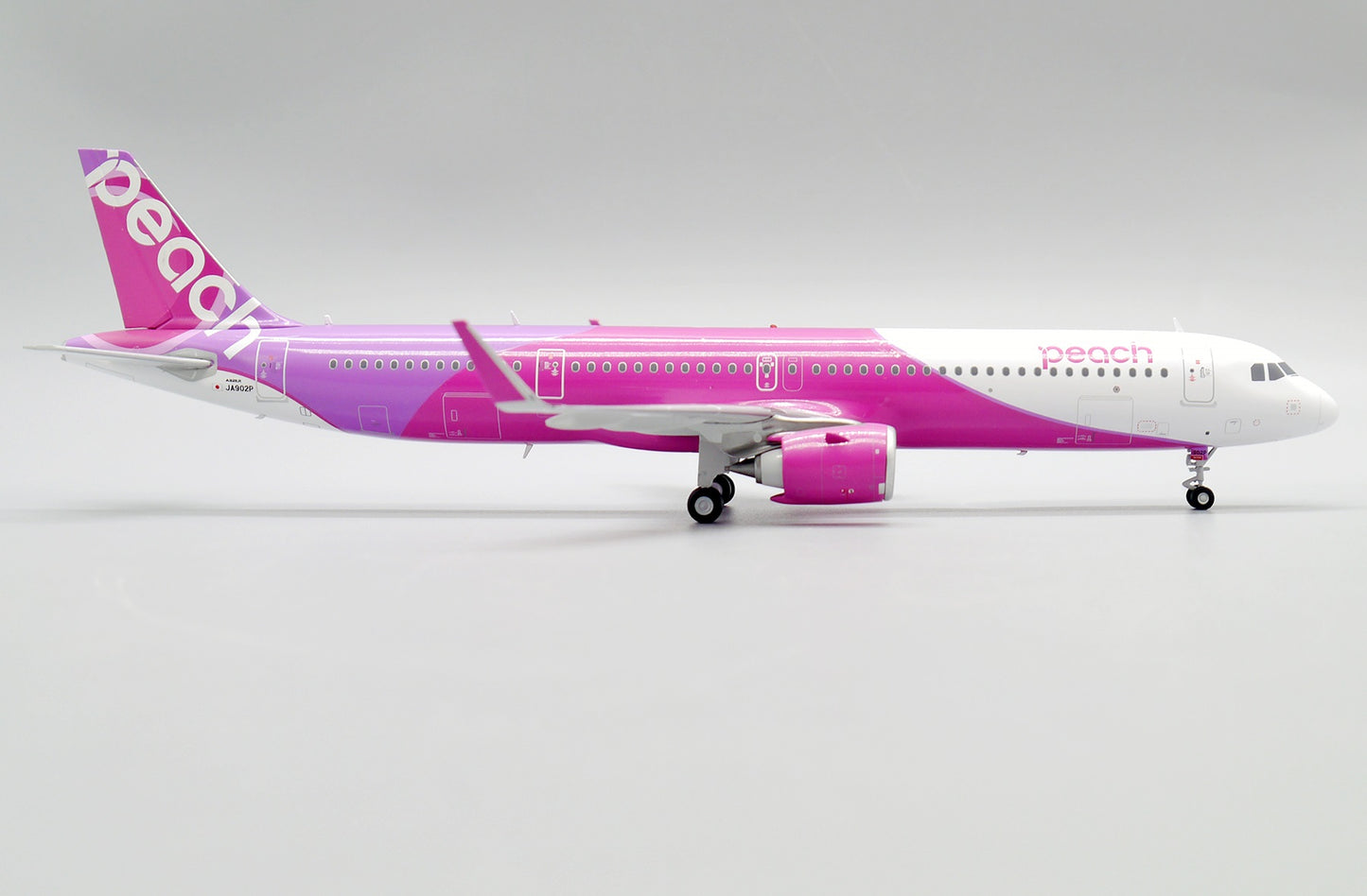 JCWINGS A321NEO PEACH REG: JA902P