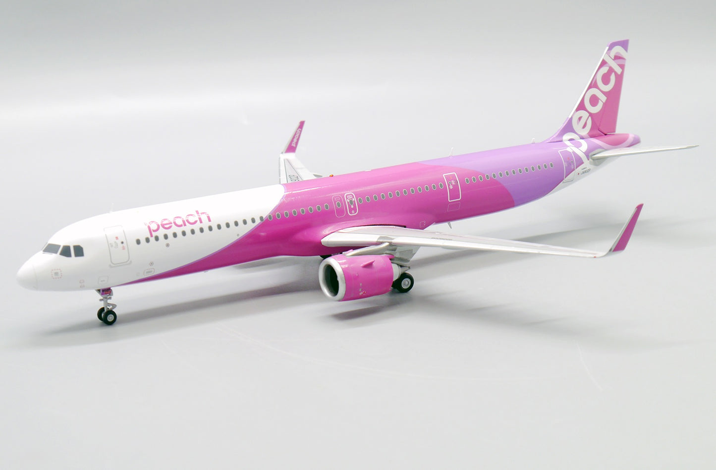 JCWINGS A321NEO PEACH REG: JA902P