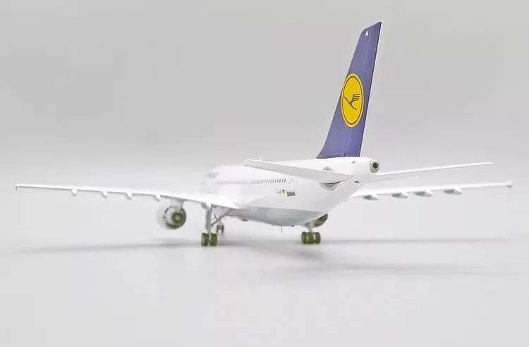 JCWINGS A300-600R LUFTHANSA REG: D-AIAI