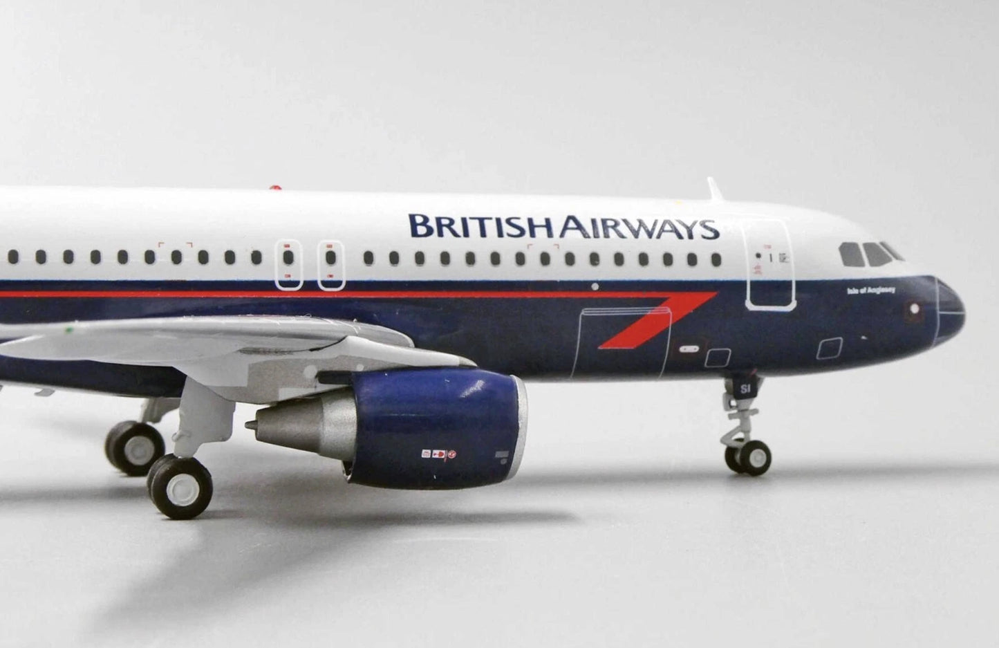 JC WINGS A320 BRITISH AIRWAYS LANDOR REG: G-BUSI