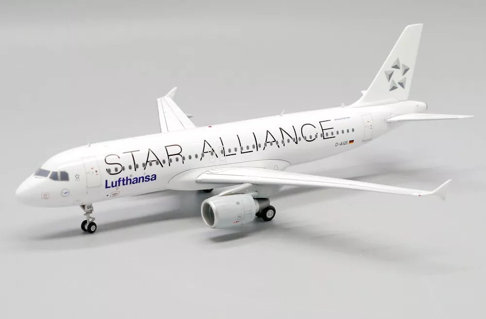 JC WINGS A320 LUFTHANSA STAR ALLIANCE REG: D-AIQS