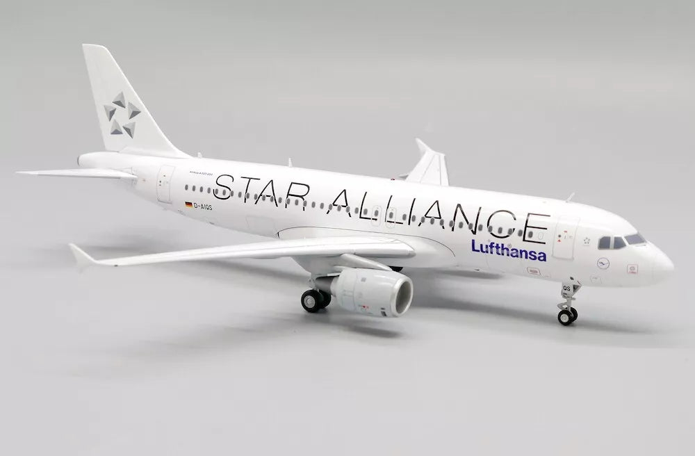 JC WINGS A320 LUFTHANSA STAR ALLIANCE REG: D-AIQS