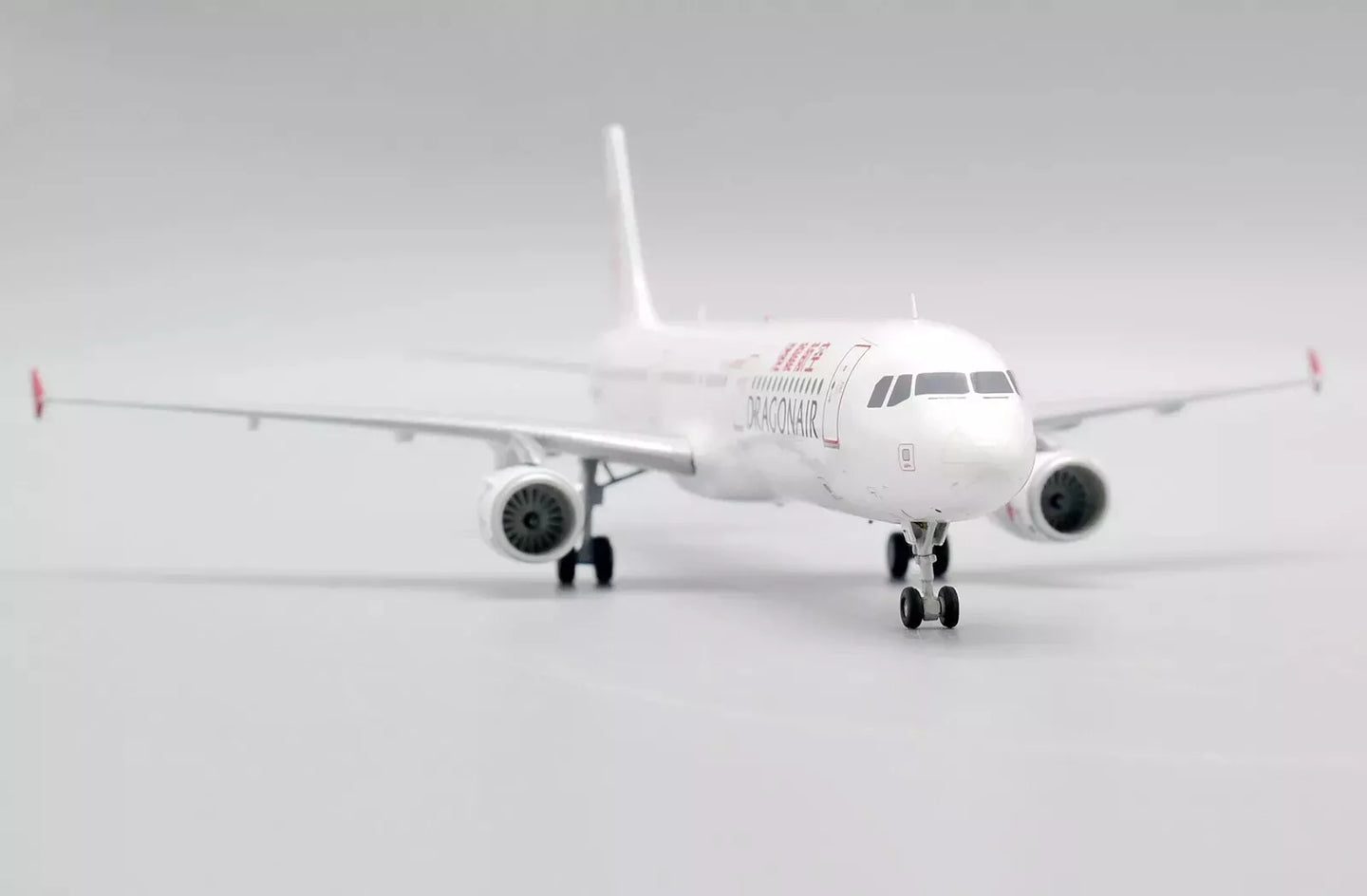 JCWINGS A321-200 DRAGONAIR REG: B-HTI