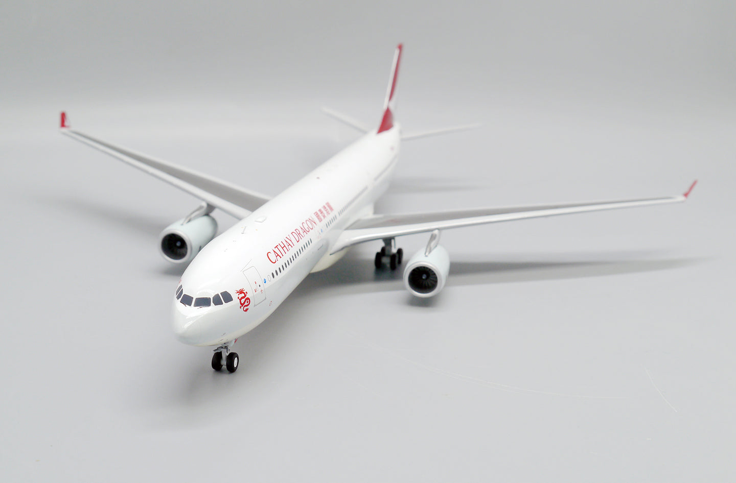 JC WINGS A330-300 CATHAY DRAGON REG: B-LBI