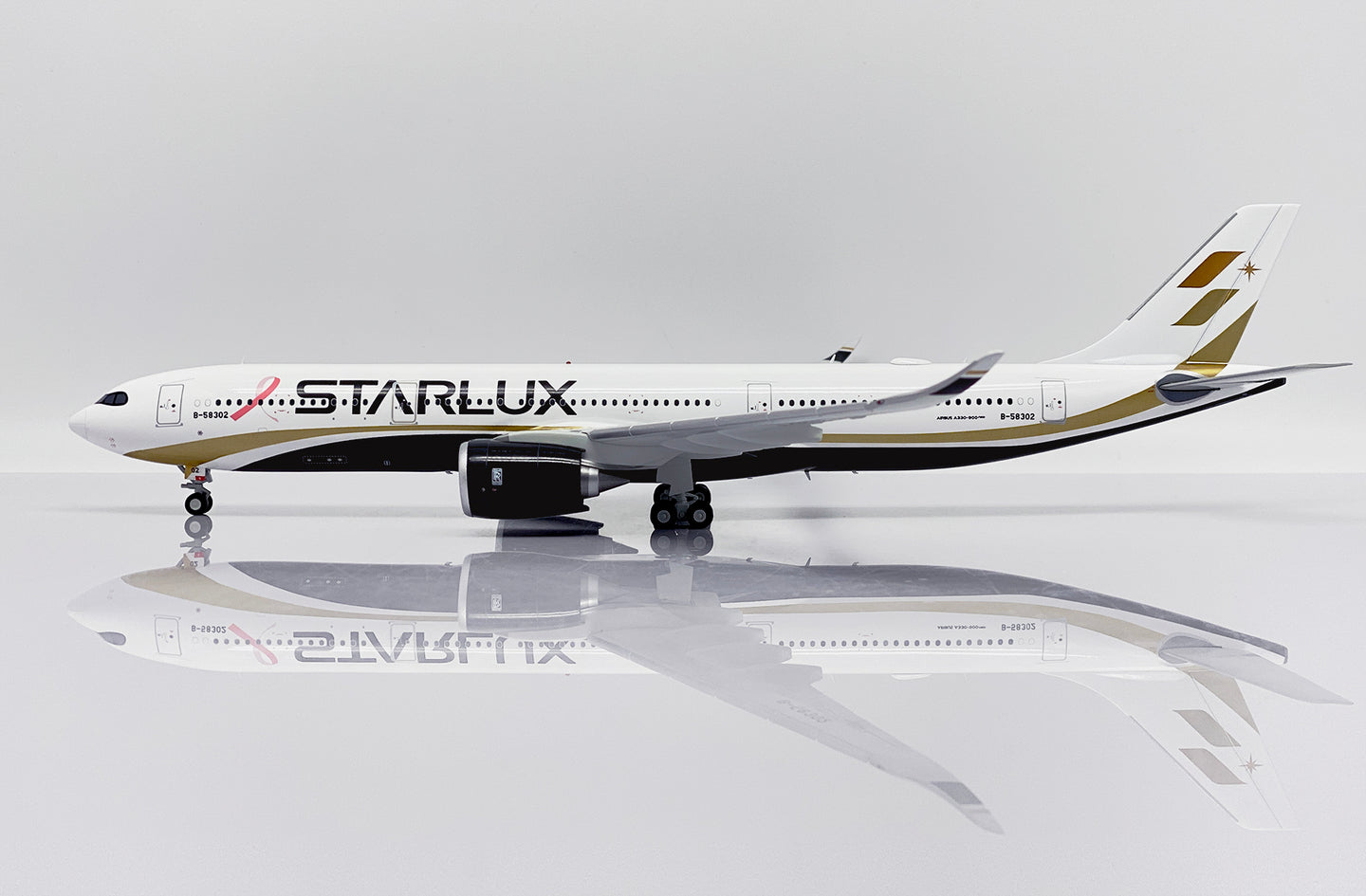 JC WINGS A330-900NEO STARLUX AIRLINES "PINK RIBBON" REG: B-58302