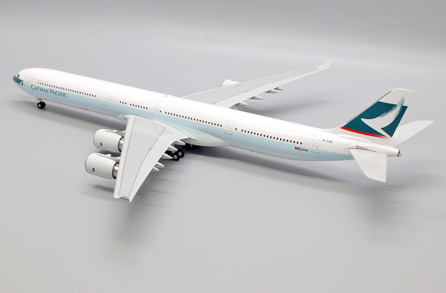 JC WINGS A340-600 CATHAY PACIFIC REG: B-HQB