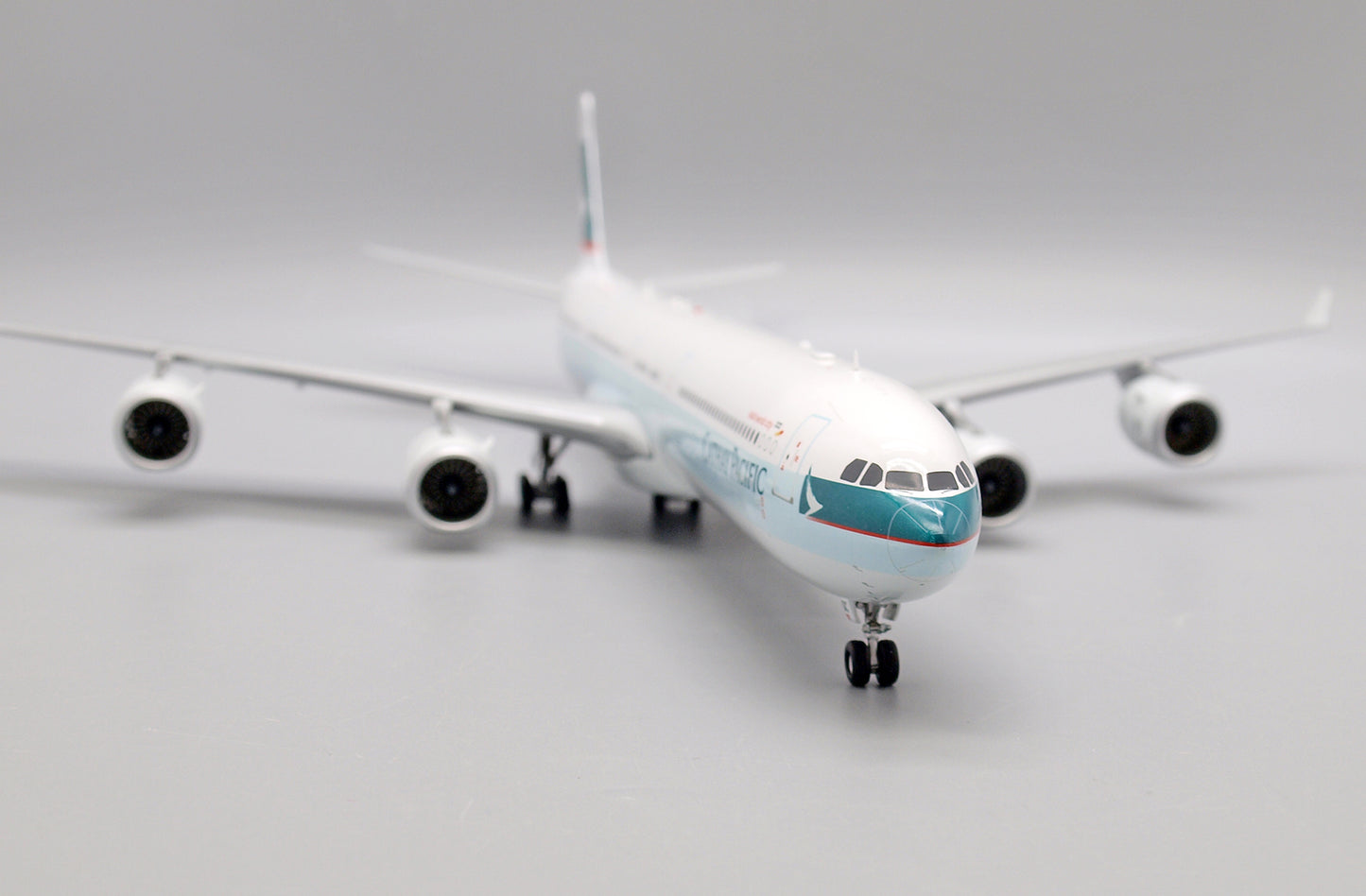 JC WINGS A340-600 CATHAY PACIFIC REG: B-HQC