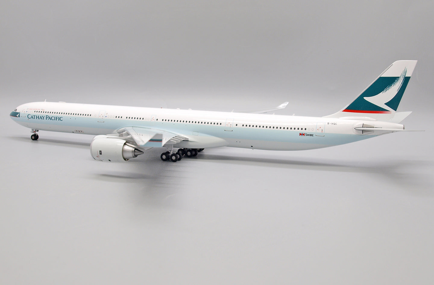 JC WINGS A340-600 CATHAY PACIFIC REG: B-HQC