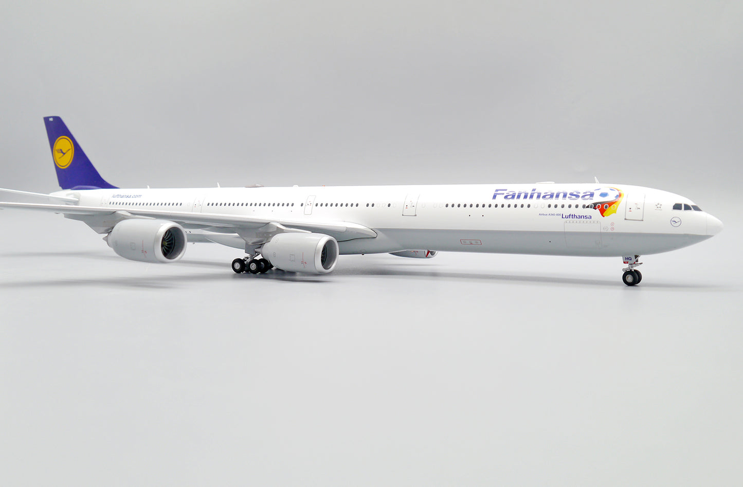 JC WINGS A340-600 LUFTHANSA "FANHANSA" REG: D-AIHQ