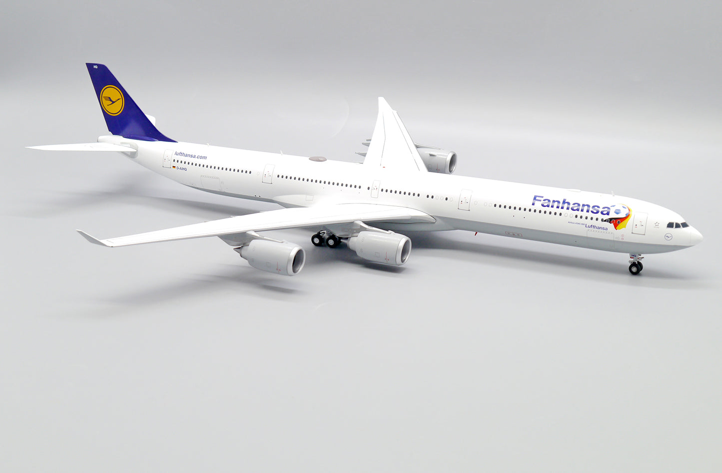 JC WINGS A340-600 LUFTHANSA "FANHANSA" REG: D-AIHQ