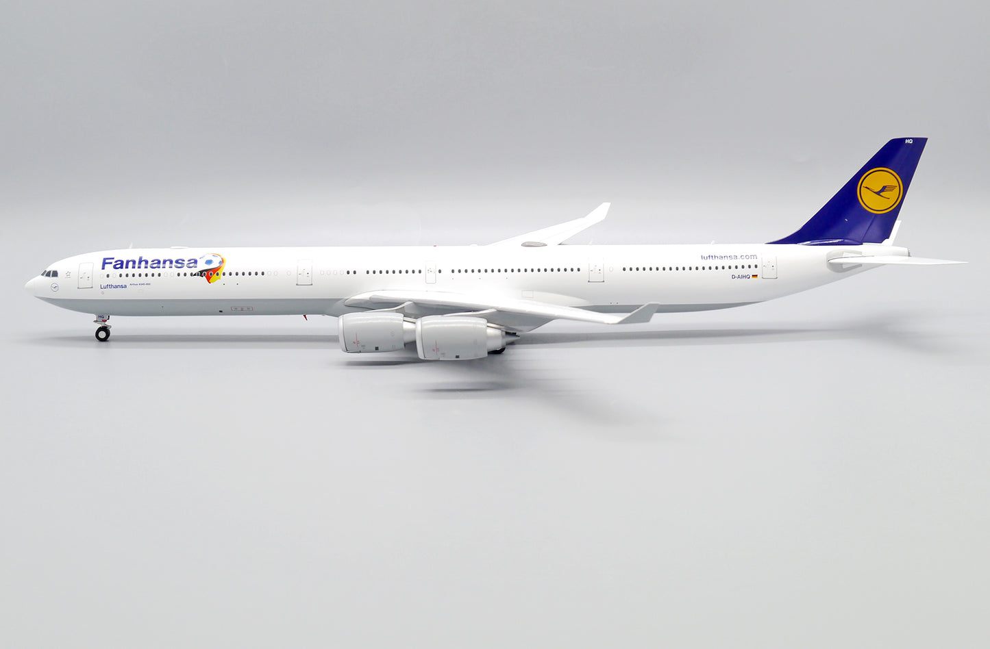 JC WINGS A340-600 LUFTHANSA "FANHANSA" REG: D-AIHQ