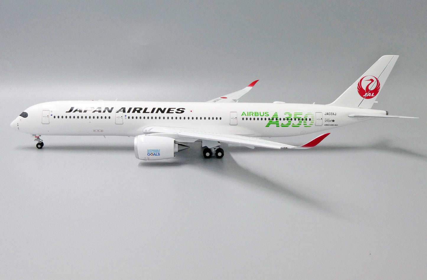 JC WINGS A350-900XWB JAPAN AIRLINES  (FLAPS DOWN) REG: JA03XJ
