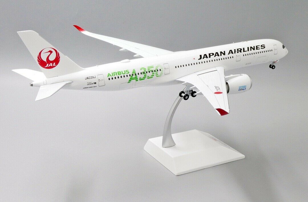 JC WINGS A350-900XW JAPAN AIRLINES (JAL) GREEN REG: JA03XJ