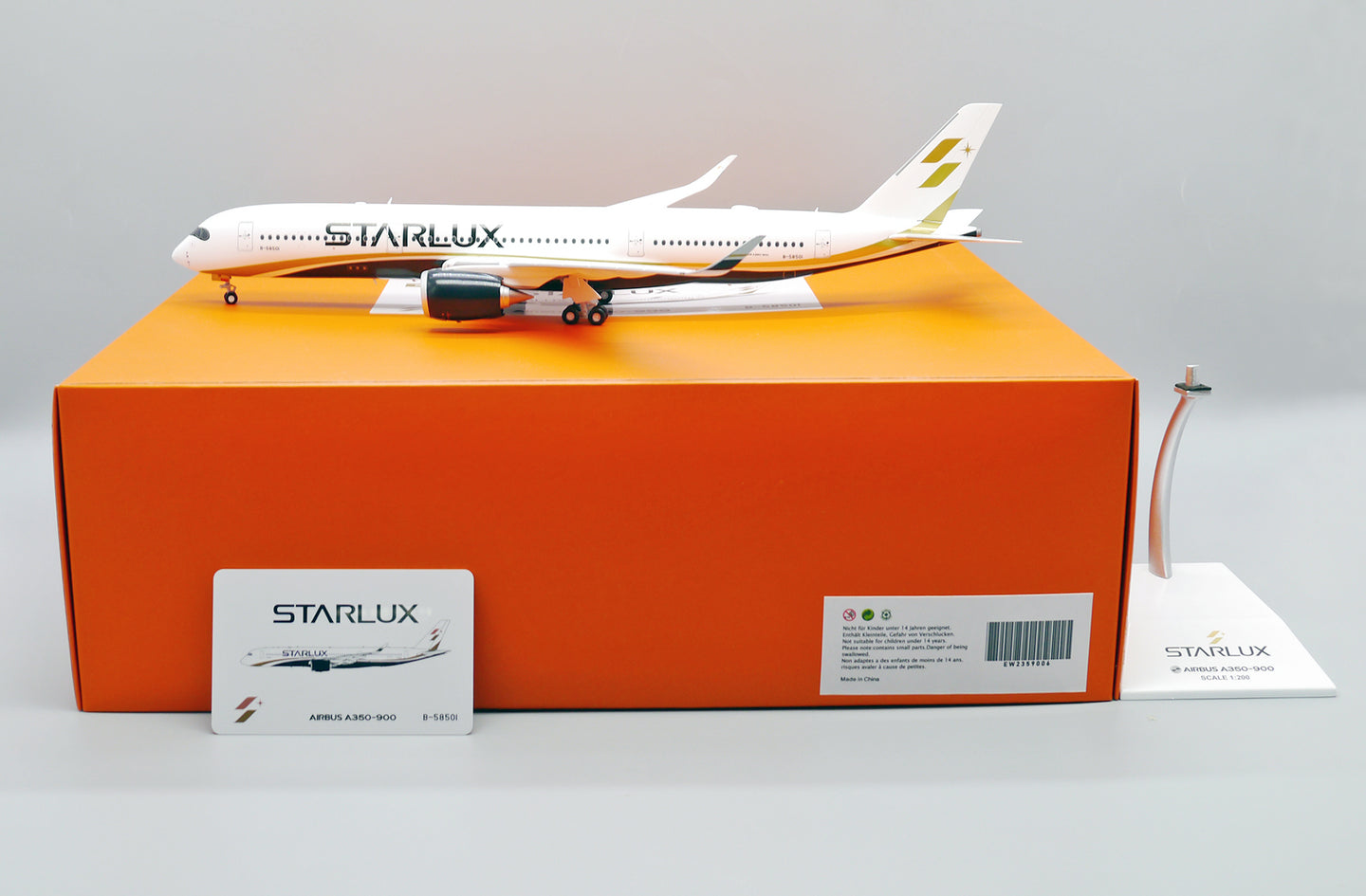 JCWINGS A350-900XWB STARLUX REG: B-58501