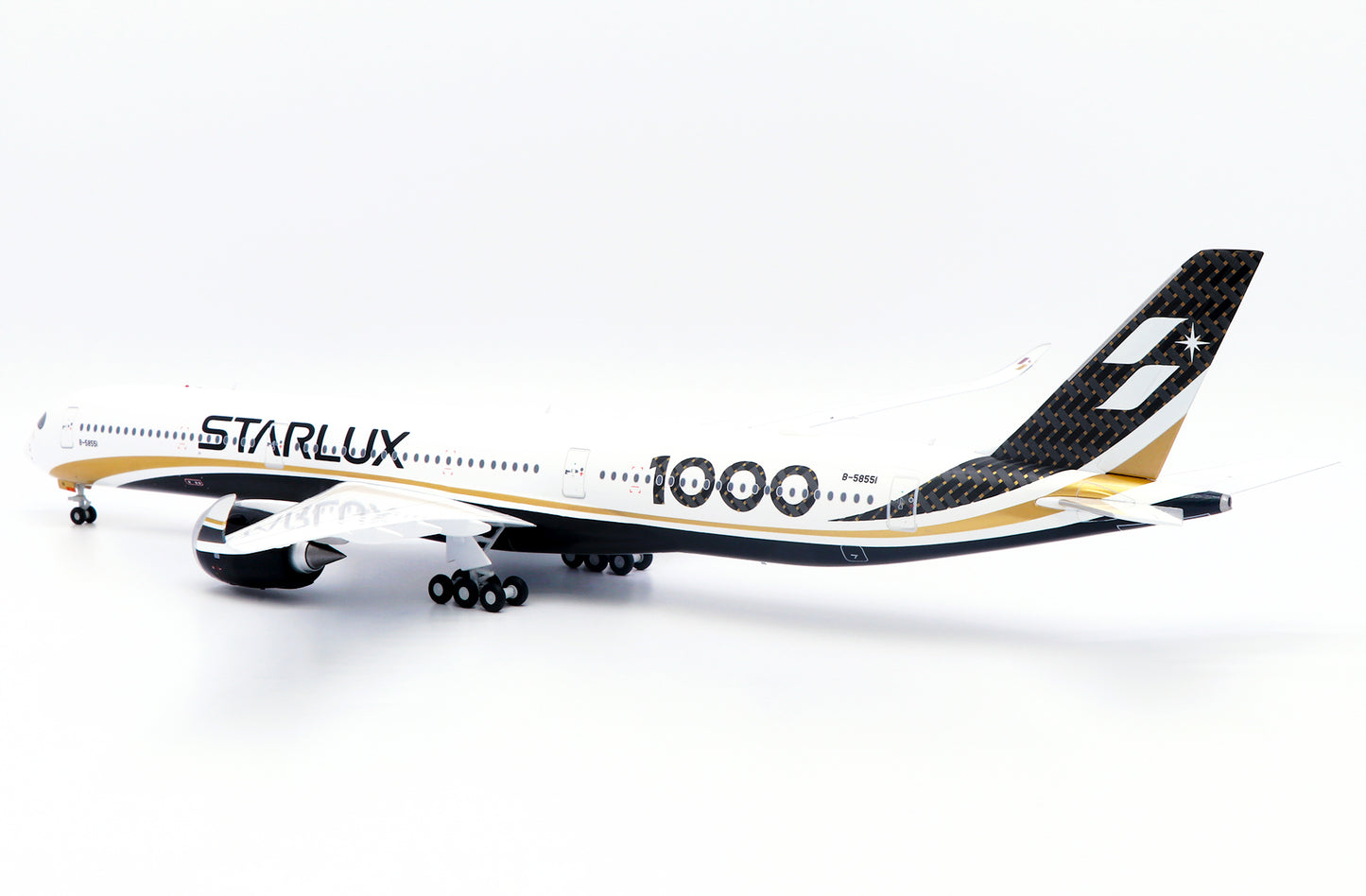 JC WINGS A350-1000XWB STARLUX AIRLINES "CARBON FIBER" REG: B-58551