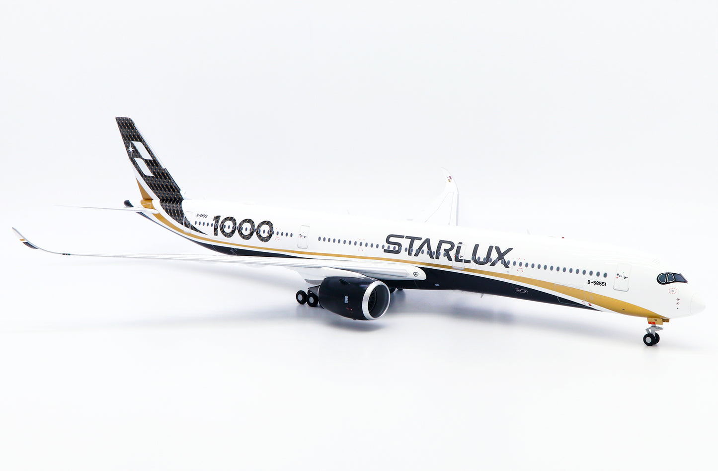 JC WINGS A350-1000XWB STARLUX AIRLINES "CARBON FIBER" REG: B-58551