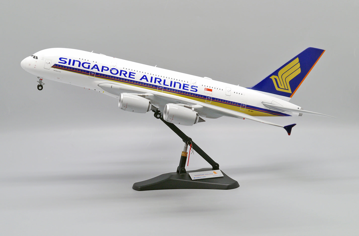 JC WINGS A380 SINGAPORE AIRLINES REG: 9V-SKV