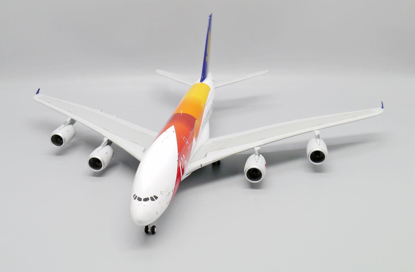 JC WINGS A380 SINGAPORE AIRLINES "SG50 LIVERY" REG: 9V-SKI