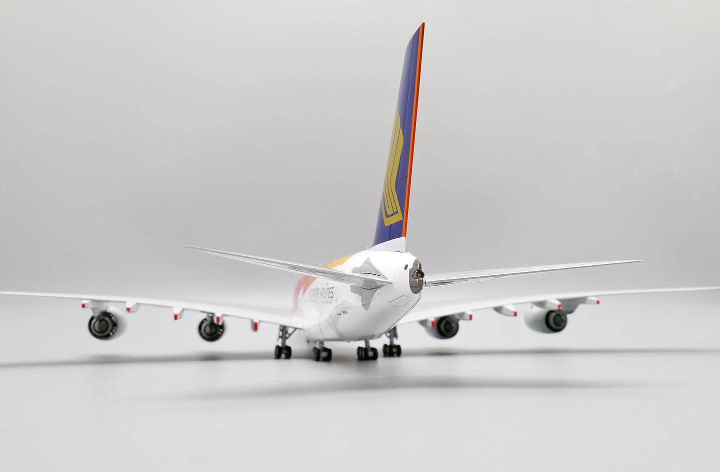 JC WINGS A380 SINGAPORE AIRLINES "SG50 LIVERY" REG: 9V-SKI