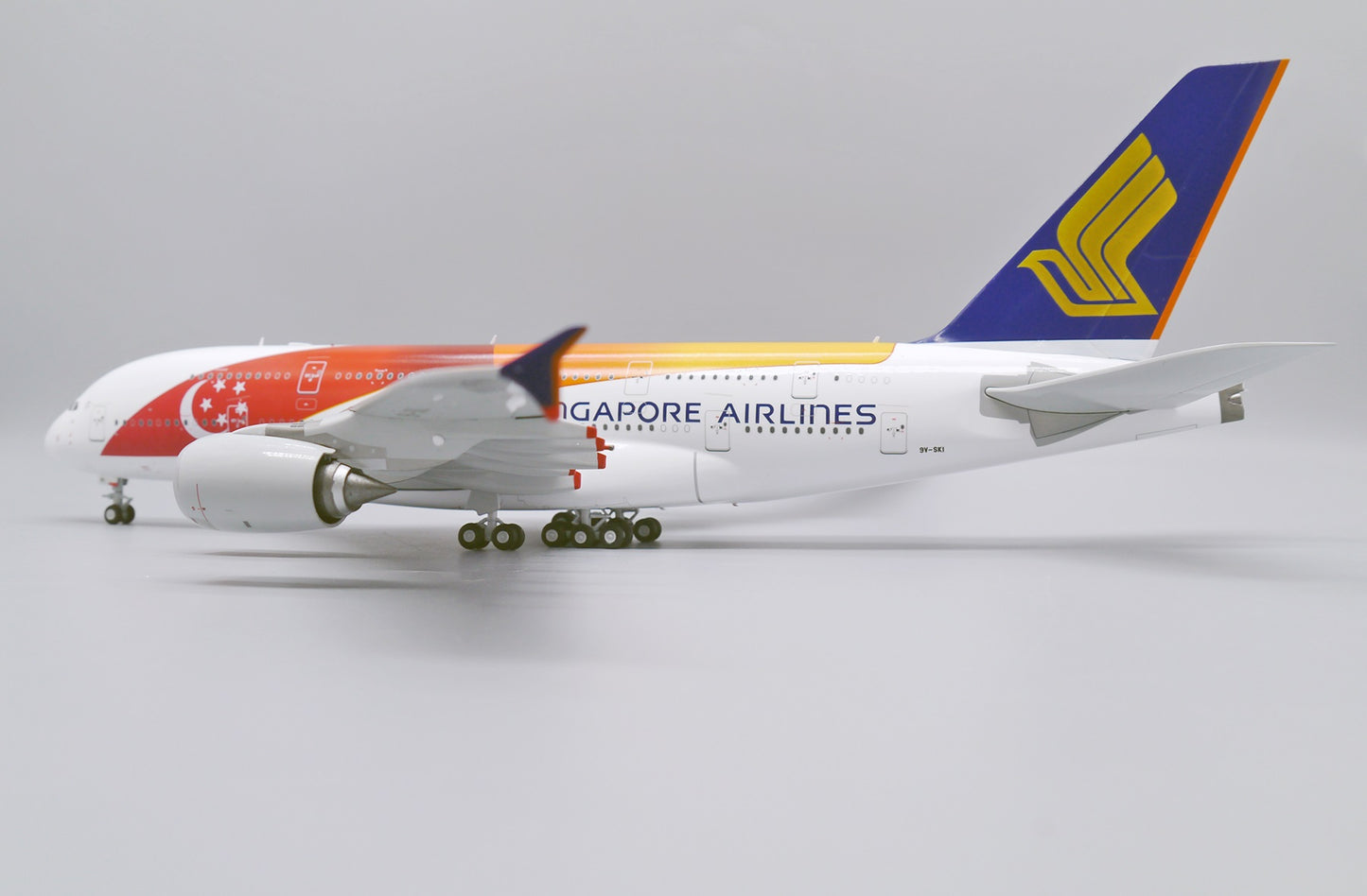 JC WINGS A380 SINGAPORE AIRLINES "SG50 LIVERY" REG: 9V-SKI