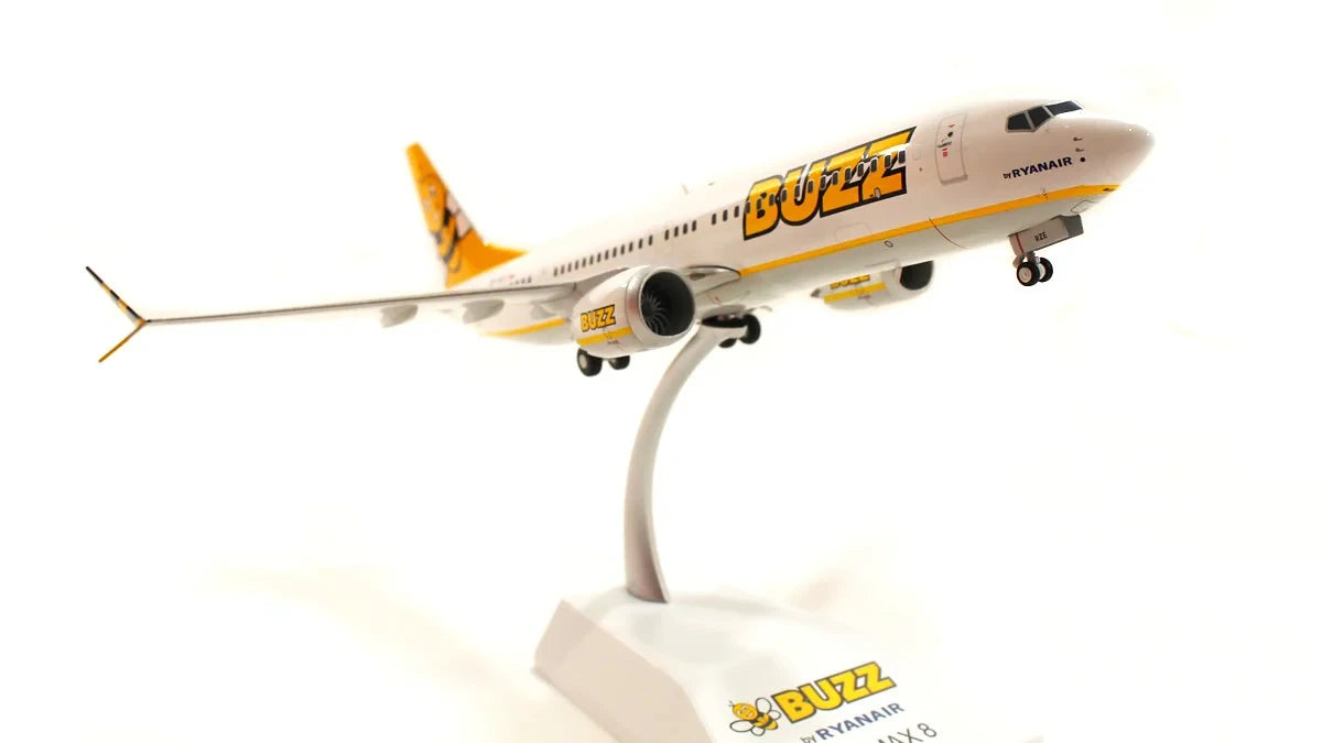 JCWINGS B737-8 MAX BUZZ REG: SP-RZB
