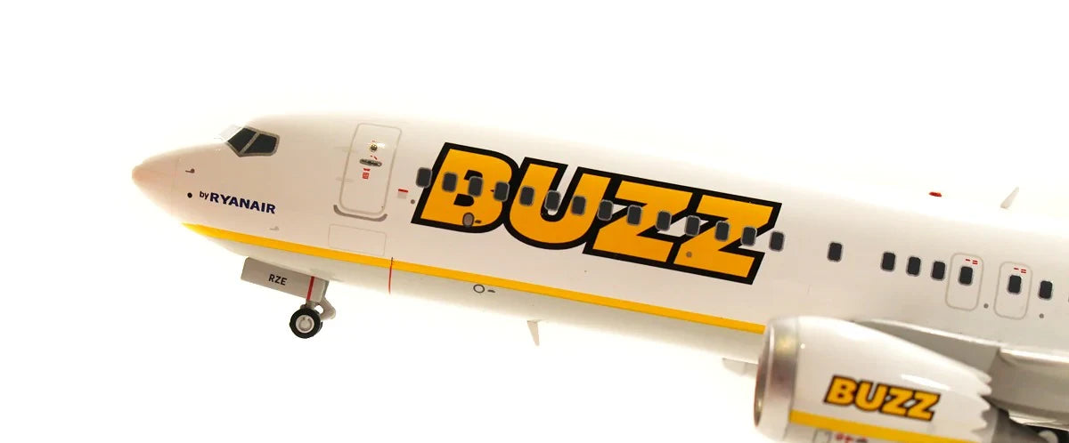 JCWINGS B737-8 MAX BUZZ REG: SP-RZB