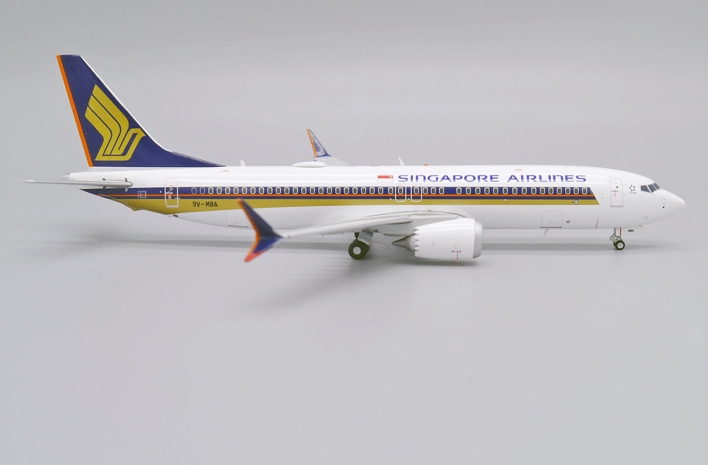 JC WINGS B737 MAX 8 SINGAPORE AIRLINES REG: 9V-MBA