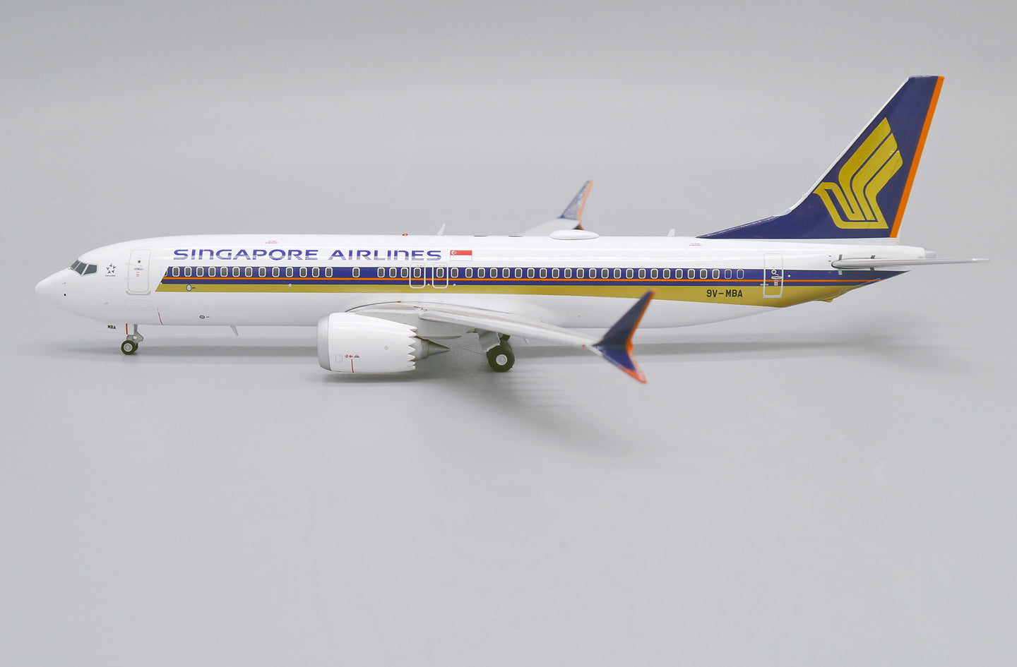 JC WINGS B737 MAX 8 SINGAPORE AIRLINES REG: 9V-MBA