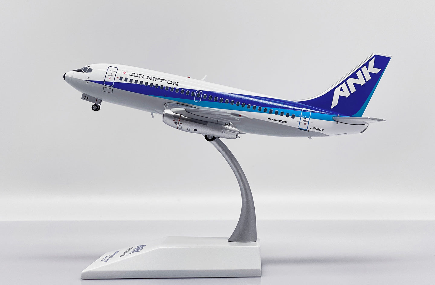 JC WINGS B737-200 AIR NIPPON REG: JA8457