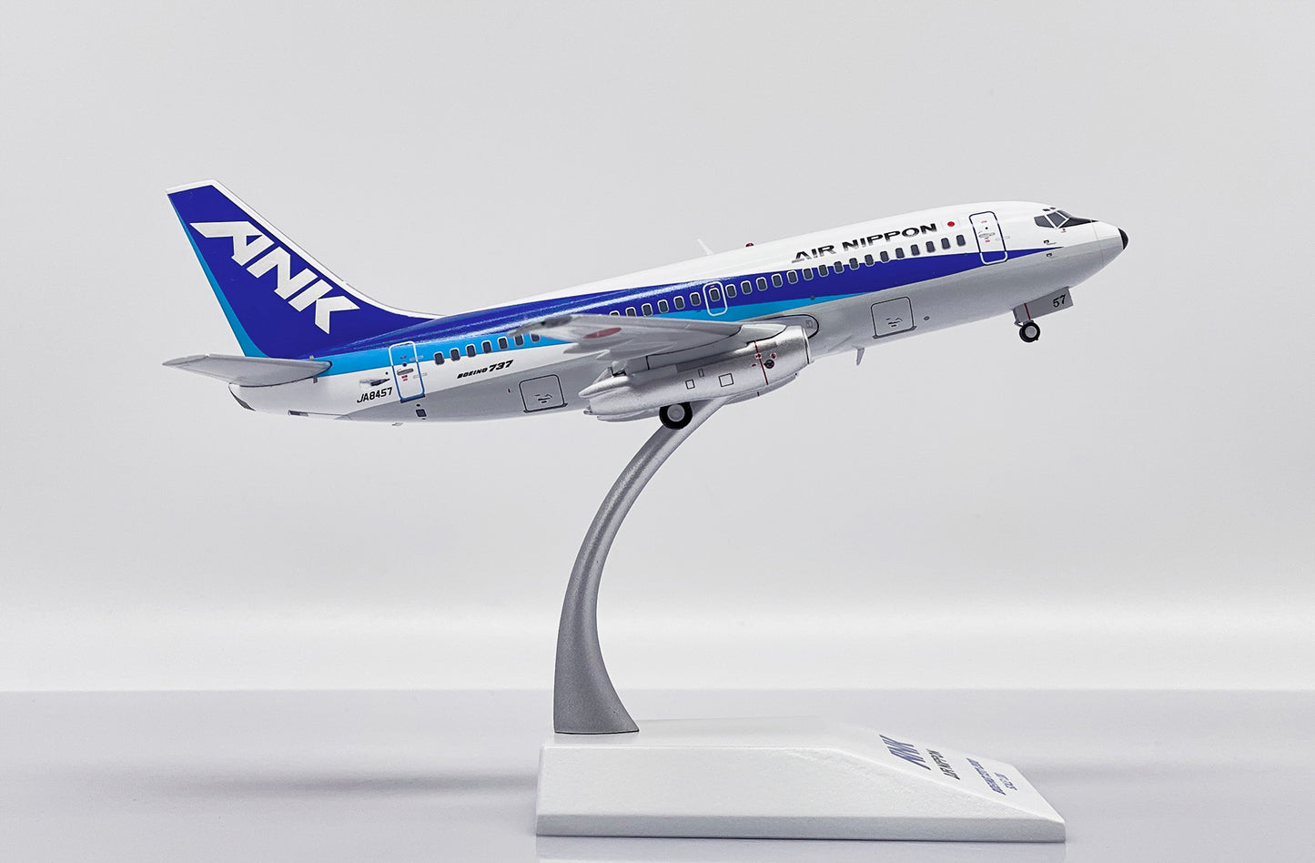 JC WINGS B737-200 AIR NIPPON REG: JA8457