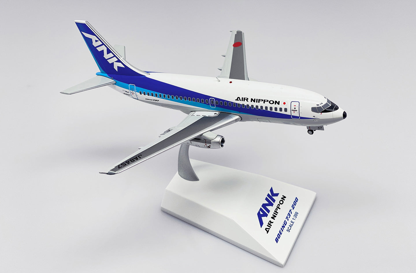 JC WINGS B737-200 AIR NIPPON REG: JA8457