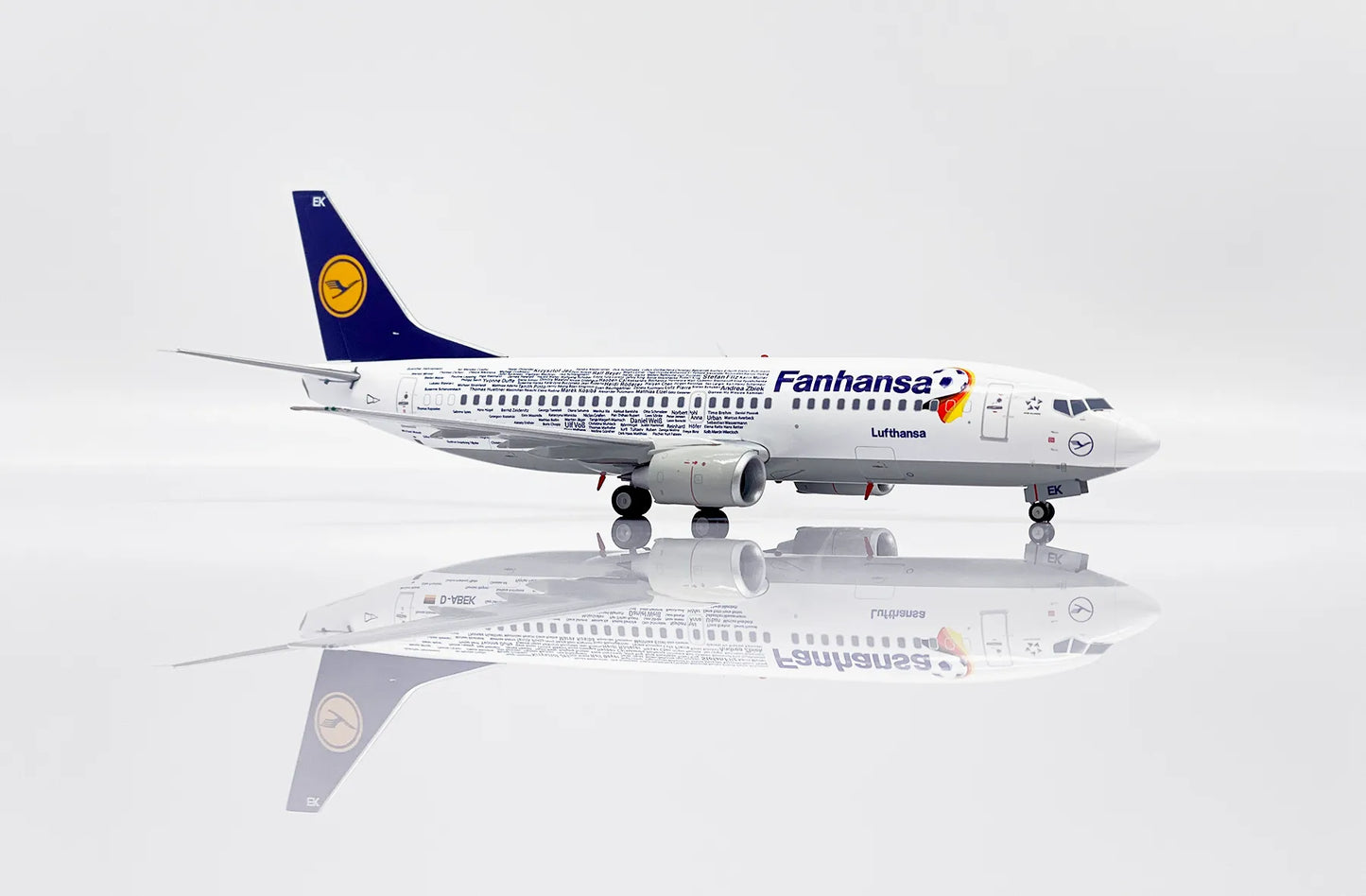 JCWINGS  B737-300 LUFTHANSA "FANHANSA" REG: D-ABEK