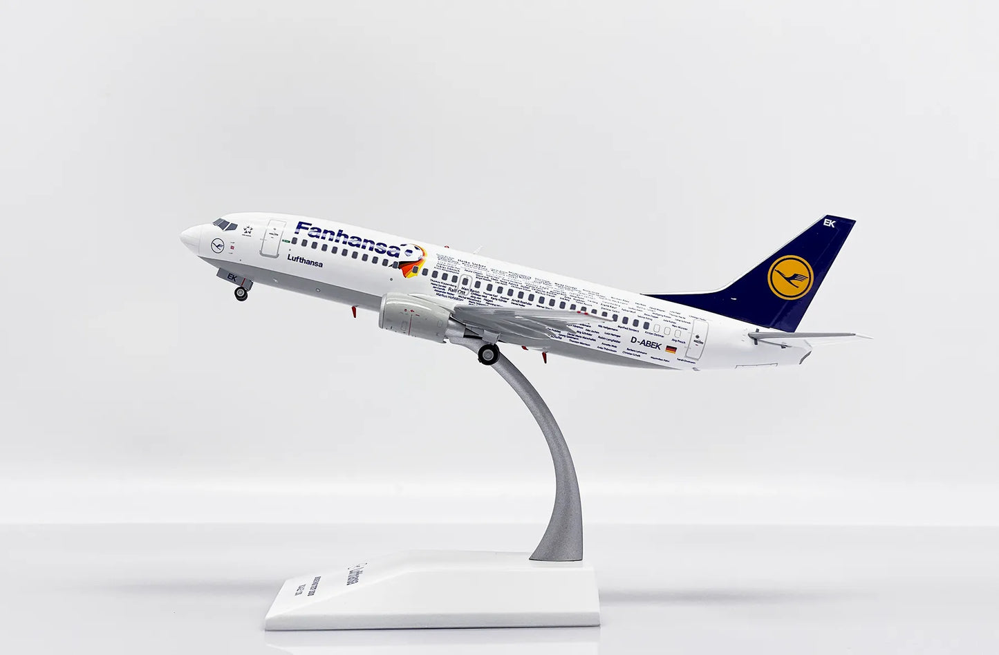JCWINGS  B737-300 LUFTHANSA "FANHANSA" REG: D-ABEK