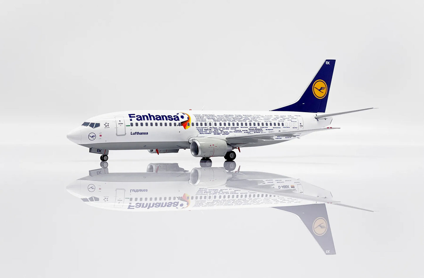 JCWINGS  B737-300 LUFTHANSA "FANHANSA" REG: D-ABEK