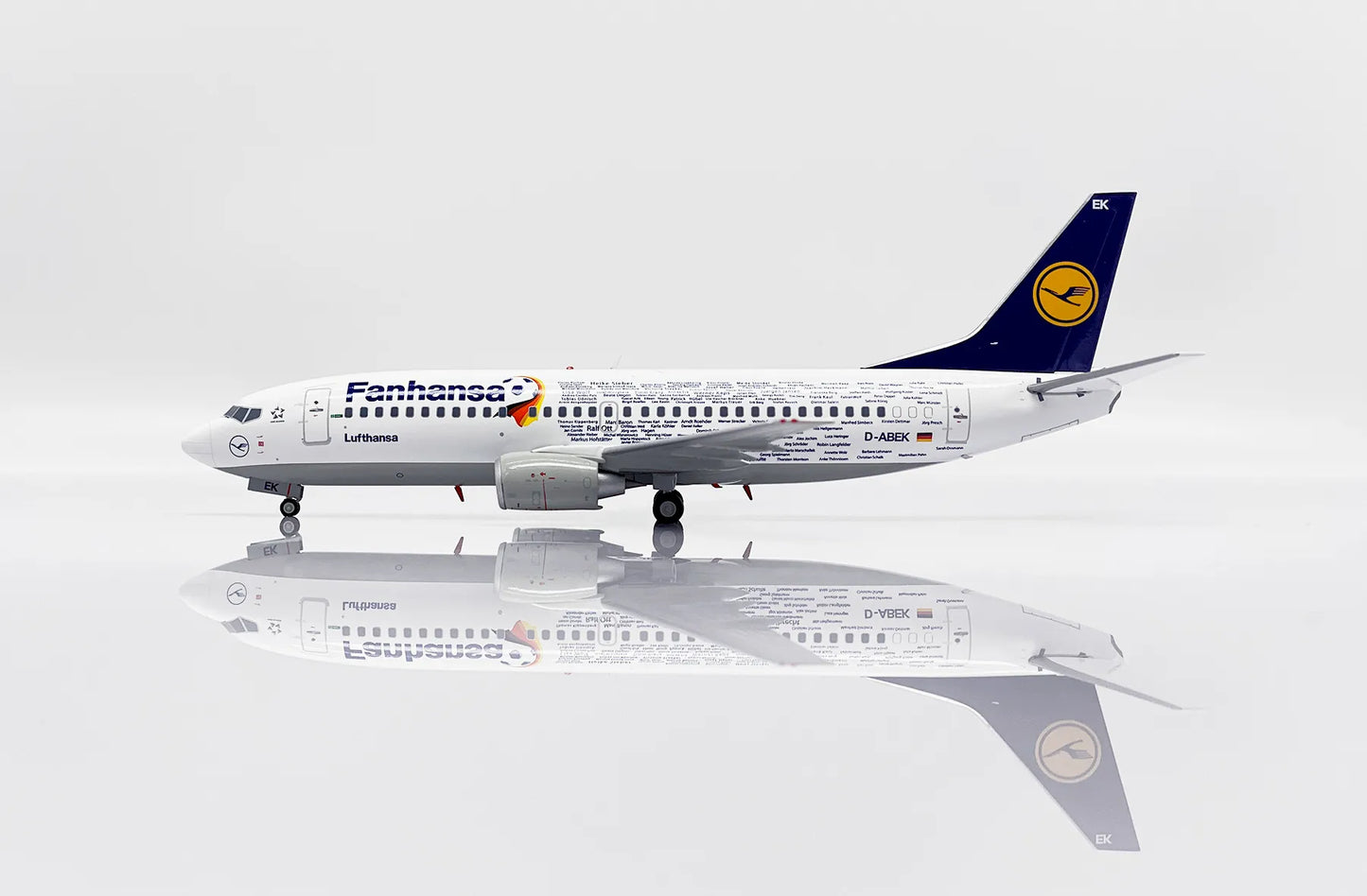 JCWINGS  B737-300 LUFTHANSA "FANHANSA" REG: D-ABEK
