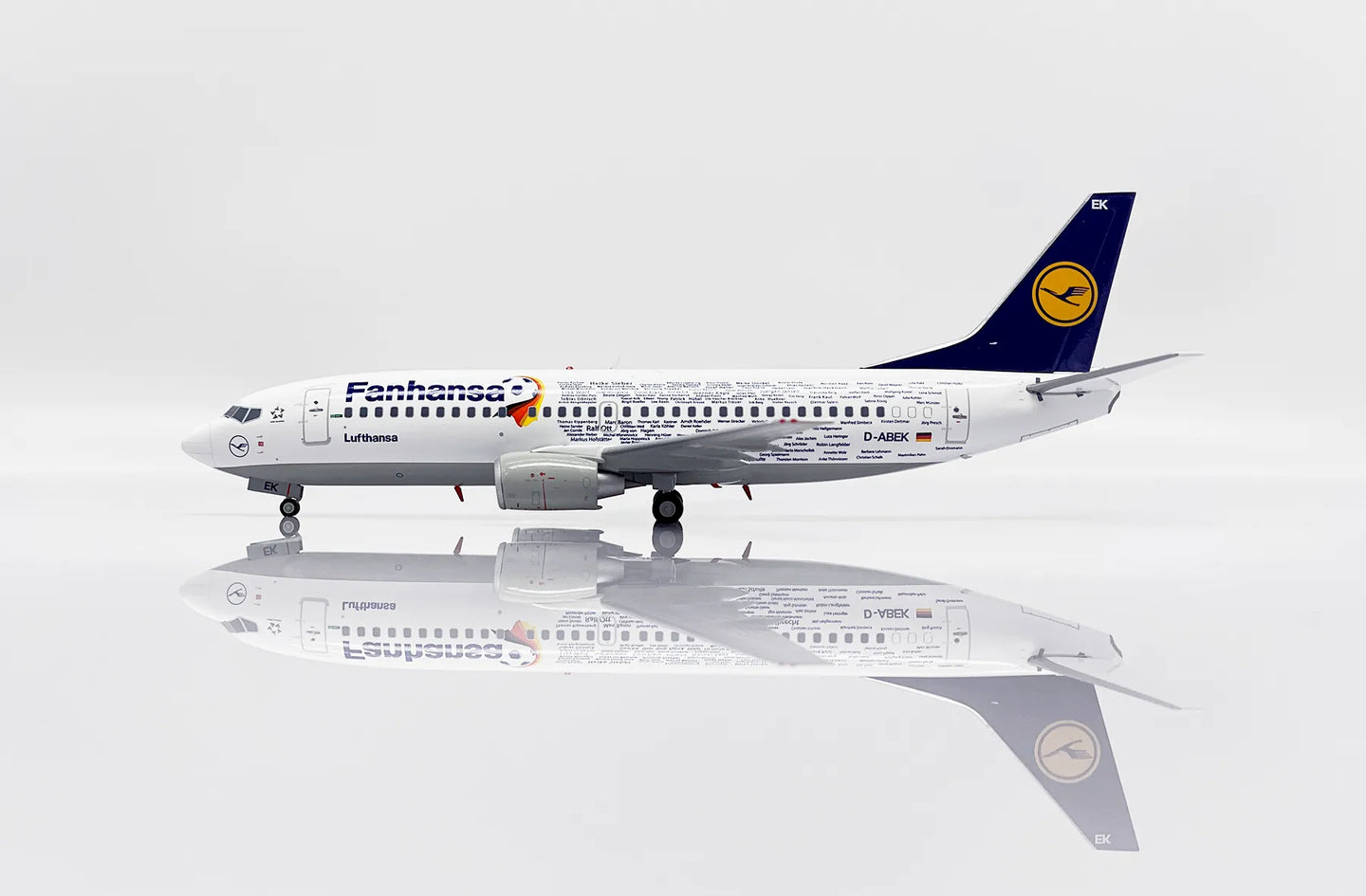 JCWINGS  B737-300 LUFTHANSA "FANHANSA" REG: D-ABEK